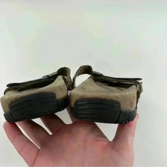 Taos womens sandals size 7 bronze leather metallic gem
Footbed - Picture 9 of 12